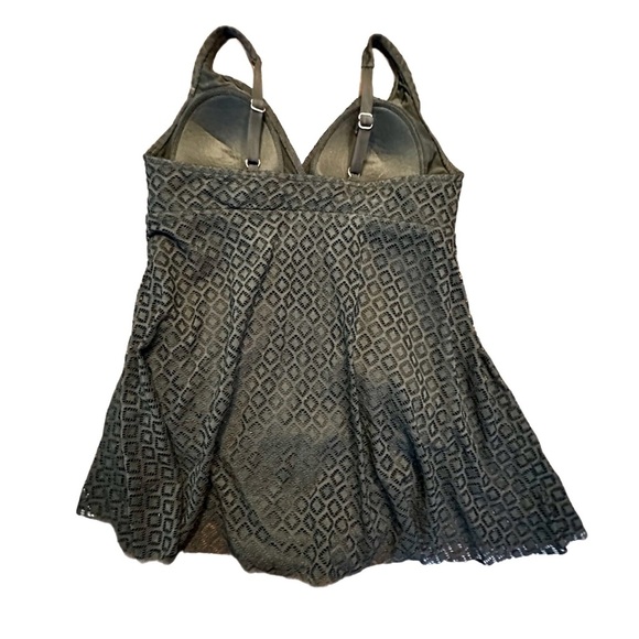 Women’s Croft & Barrow Black One Piece Swimdress - Size 12 - NWT - Picture 2 of 14